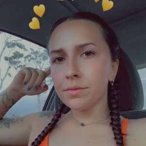 Meet your Posher, Talia